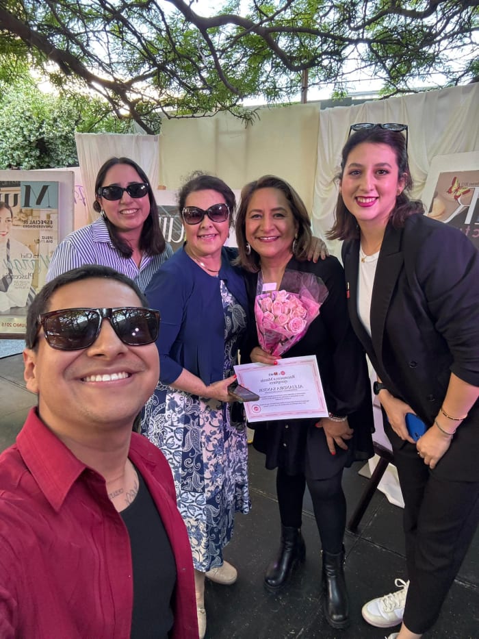 Reconocen a Vicepresidenta de Tijuana Innovadora como "mamá ejemplar"
