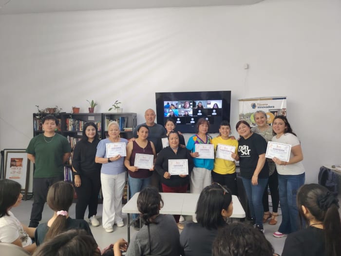 Concluyen mujeres taller para expresarse a través de la danza