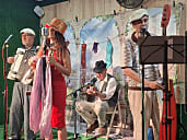 Los Caballeros de La Tabla de Lavar Show Swing