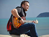 Gavin J Baxter