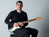 Tobias Schober – Solo-Gitarre & Loopstation