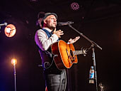 Musikalsk Fortælling om Kim Larsen - Lasse Helvig
