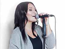 Hochzeits Sangerin Adamek Hier Foto Der Hochzeitssangerin Adamek