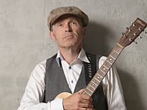 Karsten Holms Kim Larsen syng-med-underholdning