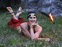 Maya in Motion - Feuershow, LED-und Schwarzlichtshow, Bauchtanzshow