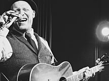 Musikalsk Fortælling om Kim Larsen - Lasse Helvig