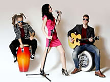 Patricia & Mini Sound Band