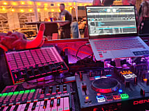 WUNSCHMUSIK gespielt wird was du dir wünschst (DJ)