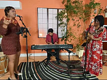 MOABI Village (Duo/Trio)