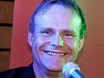 Alleinunterhalter/ DJ OLO (Kombination aus ONE MAN LIVE MUSIK und DJ)