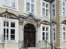 #<VenueListing:0x00007ff7a3f35500>