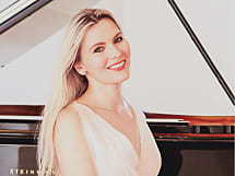 Anastasija PIANOAuszeit
