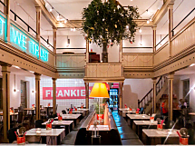 #<VenueListing:0x00007ff7831dc450>