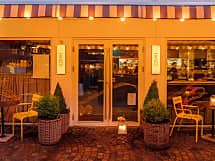 #<VenueListing:0x00007f00ba2b0f18>