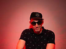 DJ Peter Steel