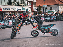 Stun! Riders - Professional sport bikes freestyle team