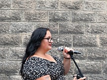 Kirsty sings