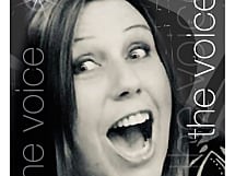 DJ./ ALLEINUNTERHALTERIN UND TOP SÄNGERIN " NATASCHA " VON DER FRANKYSBAND.