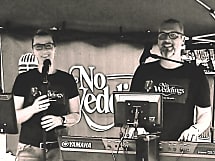 No Weddings - Musik, die ins Ohr geht