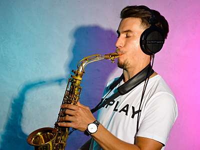 Saxophonist und DJ Ivan Tumanov