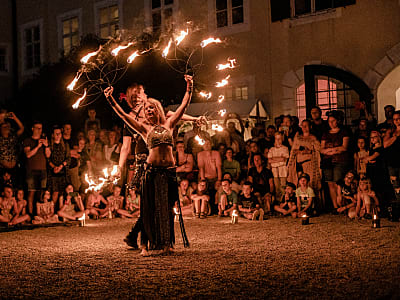 Simone Isabell Feuer- und Tanzshow
