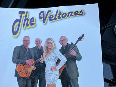 The veltones