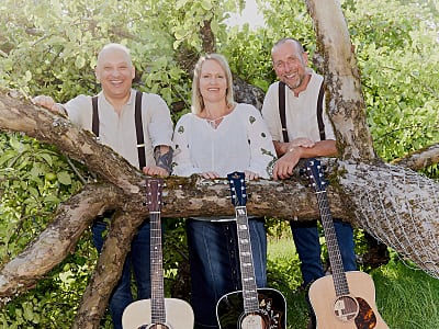 Akustik Trio Trinity