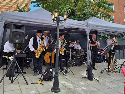DK Swing Band