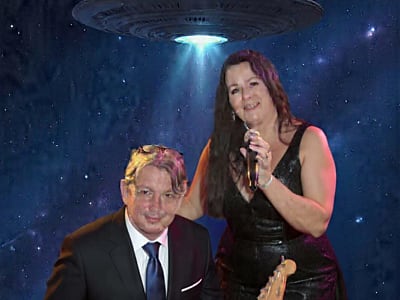 FRANKY´S  BAND ALS DJ, ALS  ALLEINUNTERHALTER, IM DUO, IM TRIO, UND IM QUARTETT AUCH MIT BALKANMUSIK MÖGLICH.