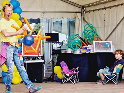 Rally Ewersbach ..der singende Ballon-Entertainer - Hüpfburg, Ballonkünstler,Zauberer, DJ