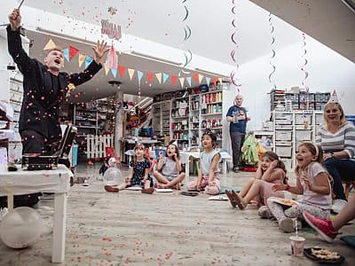 Maksym Meleshko – Kids Magic Show