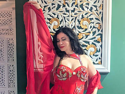 Adelaide Beauvoir / Asli Han - Bauchtanz Burlesque Bollywood Dance in Berlin Brandenburg Bayern