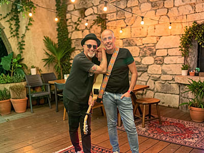 The Unplugged Brothers Dúo