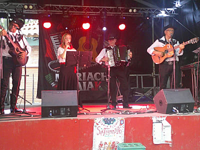 Mariachi jaiak