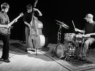 MITOMA TRIO