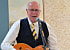 Bernard Lee: Singing Guitarist from Cambridge