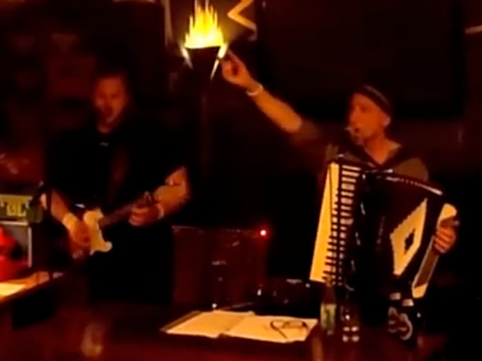 Jezus & de 12 decibel