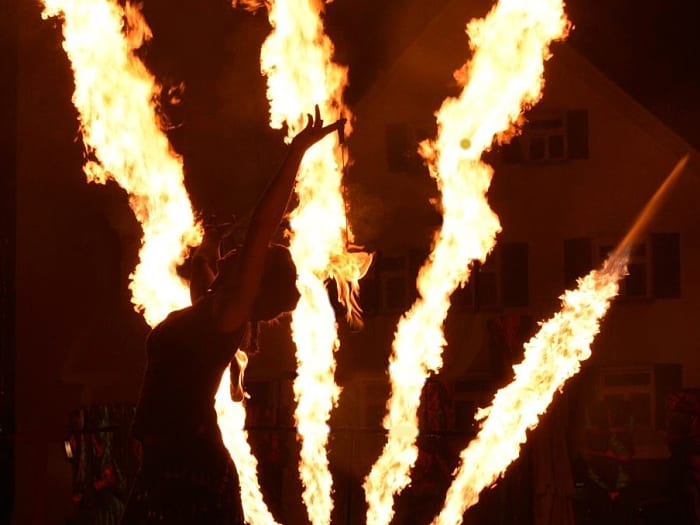 Mancucéla Feuershow