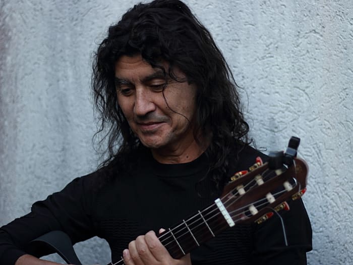 Lucho Flores