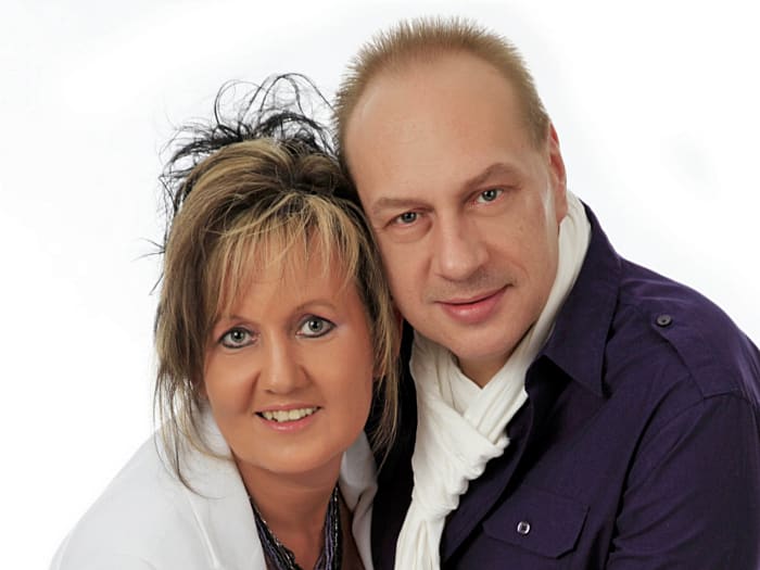 KAROLA & MANFRED