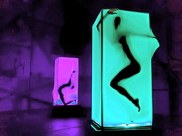 LED LIVING QUBE SHOW