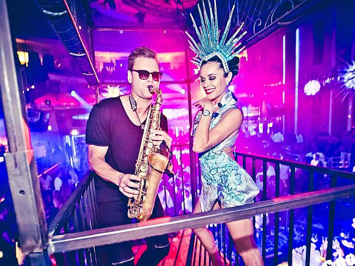 TOM THOMA Saxophonist & DJ