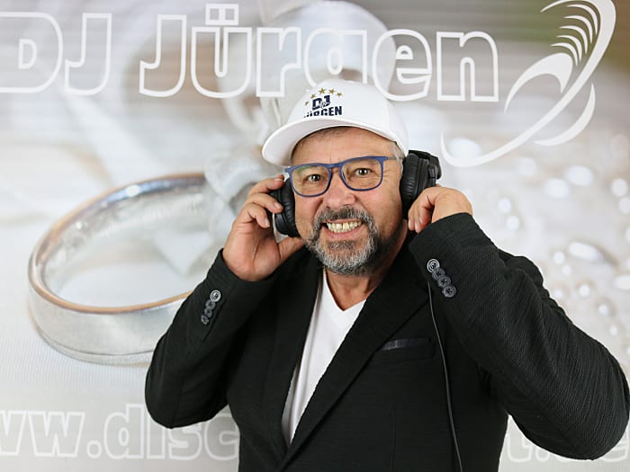 DJ Jürgen und die mobile Disco TRANSIT