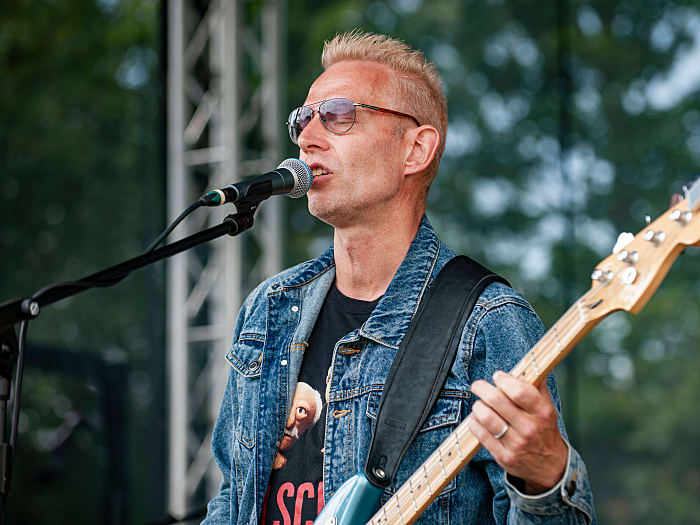 Vikaren med guitaren