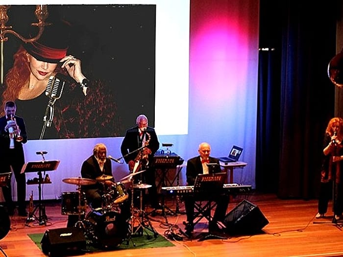 The Latin Concert & Show Band "Flamboyant" & "Café Latino"