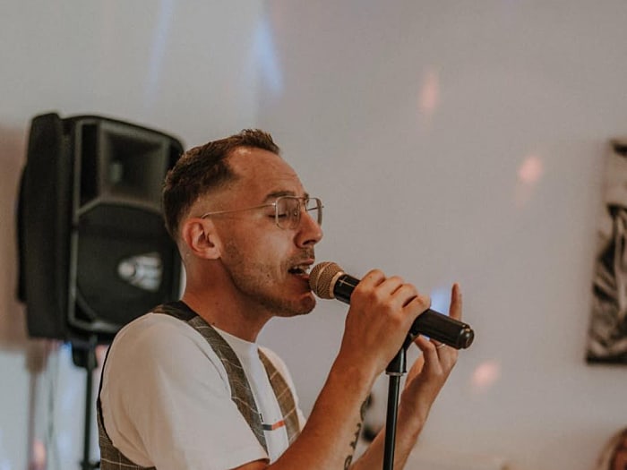Seba Salonia - Die italienische Stimme für Ihre Events!