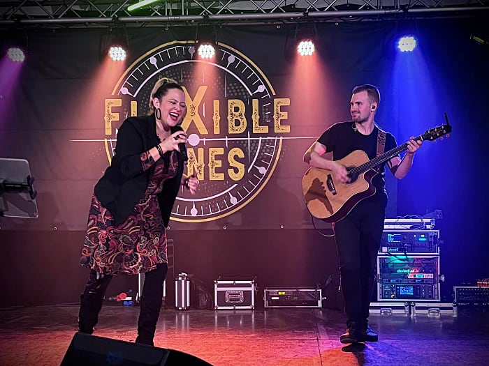 FLEXIBLE TONES