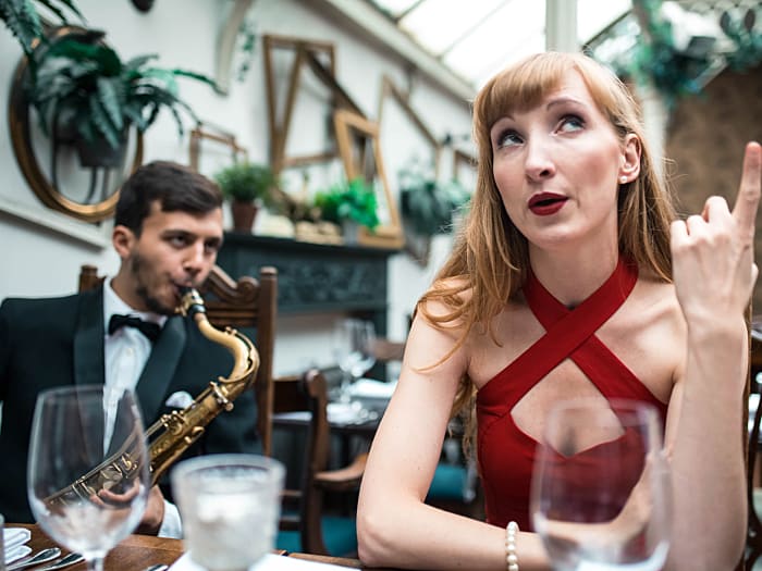 Miss Smith - Der Weihnachts-Party-Knaller!