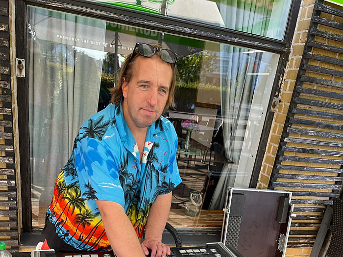 Deejay. Fredde.