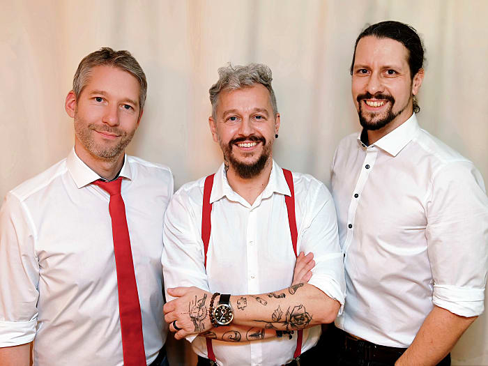 Cross Out Trio oder Quartett Band